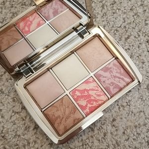 Hourglass lighting edit face palette sculpture